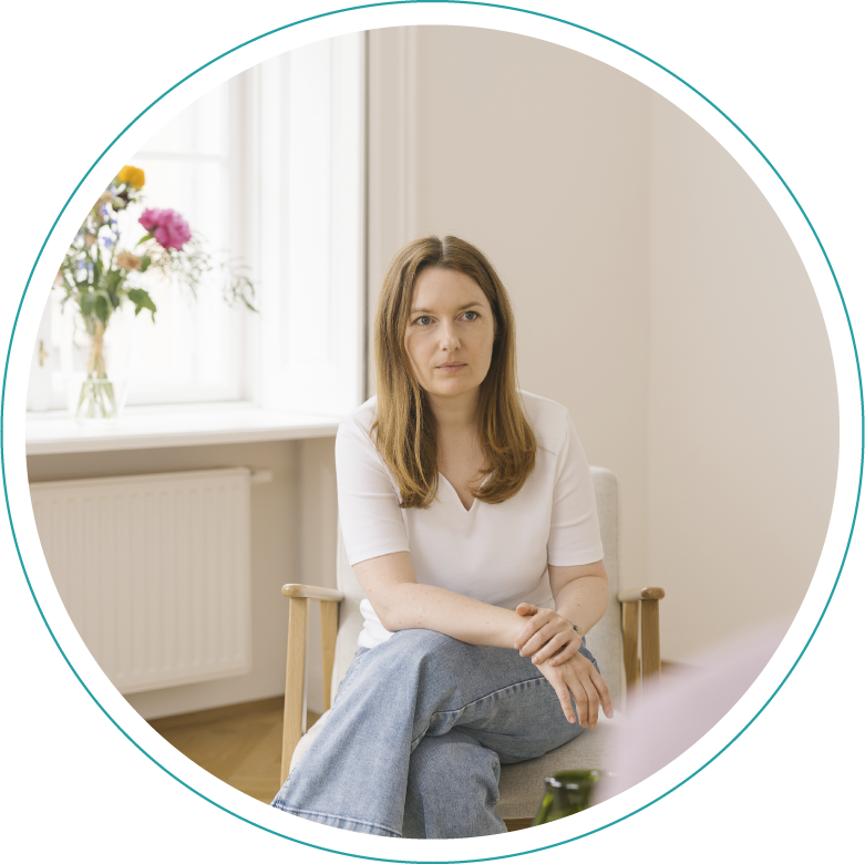 Psychotherapeutin Verena Spenger im Gespräch mit einem Klienten in Wien Hernals